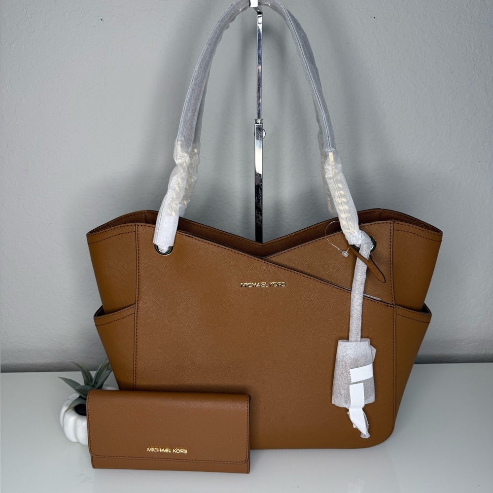 MICHAEL KORS ♥️ Jet Set Travel Luggage Brown Tote Bag and Trifold Wallet Set NWT